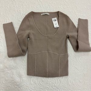 NWT Abercrombie & Fitch Ribbed, Fitted, Long Sleeve Women’s Sweater Size S.
